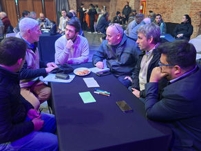 Autoridades y representantes de HIF Global brindaron detalles sobre la planta de e-combustibles