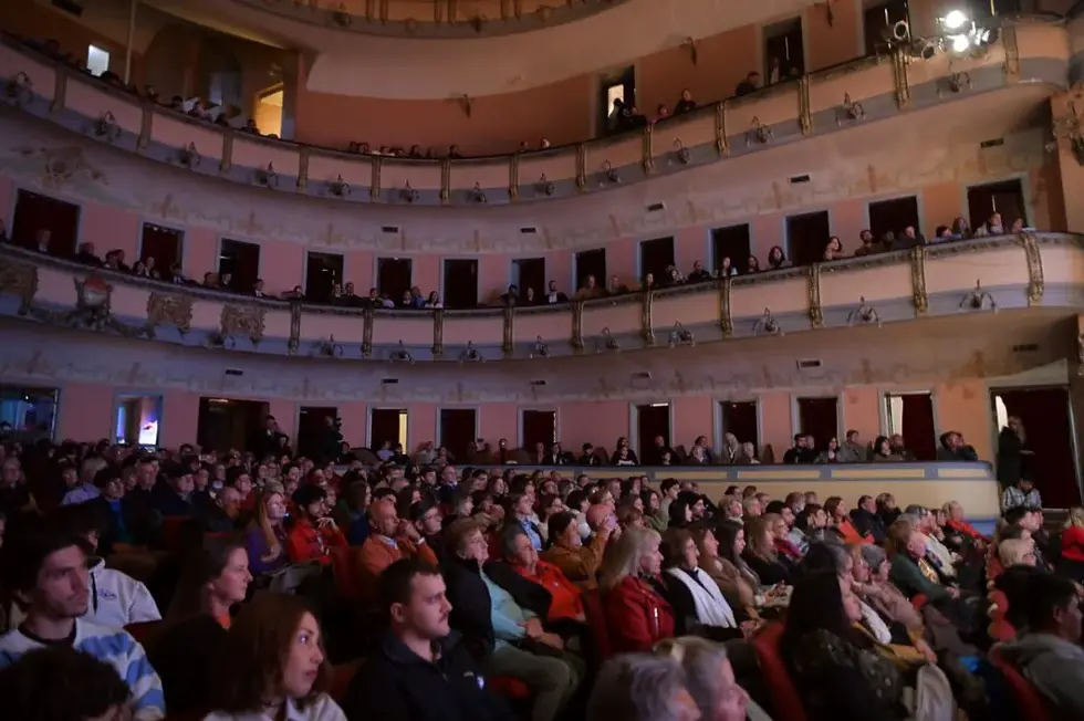 Paraná celebró la Revolución de Mayo con una Gala Patria en el Teatro 3 de Febrero