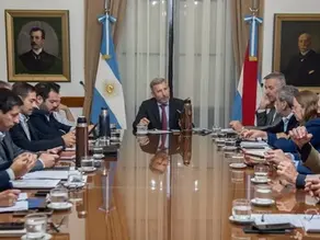 Con una agenda que incluyó obras, gestión y reforma jubilatoria, Frigerio presidió una nueva reunión de gabinete