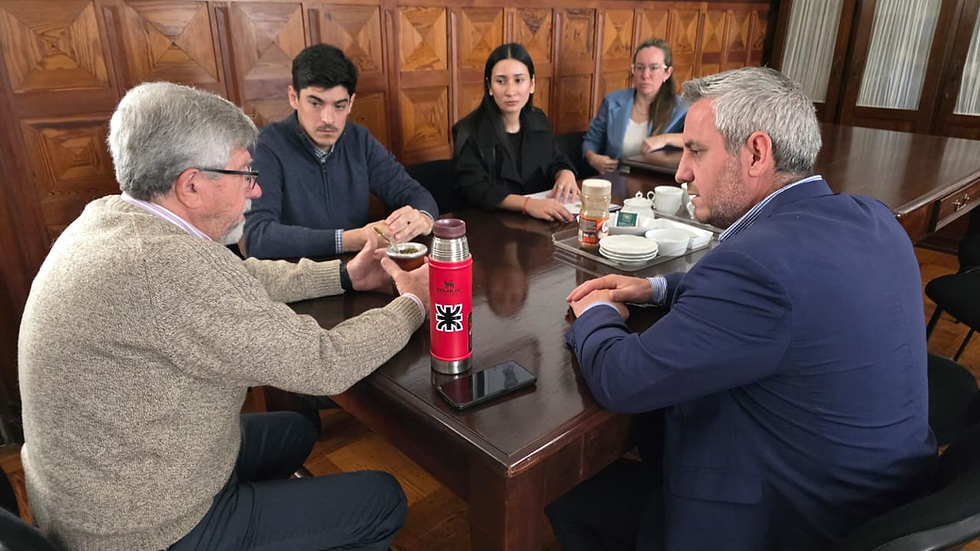 Walser gestiona en Concepción del Uruguay más oportunidades de formación universitaria para los jóvenes colonenses