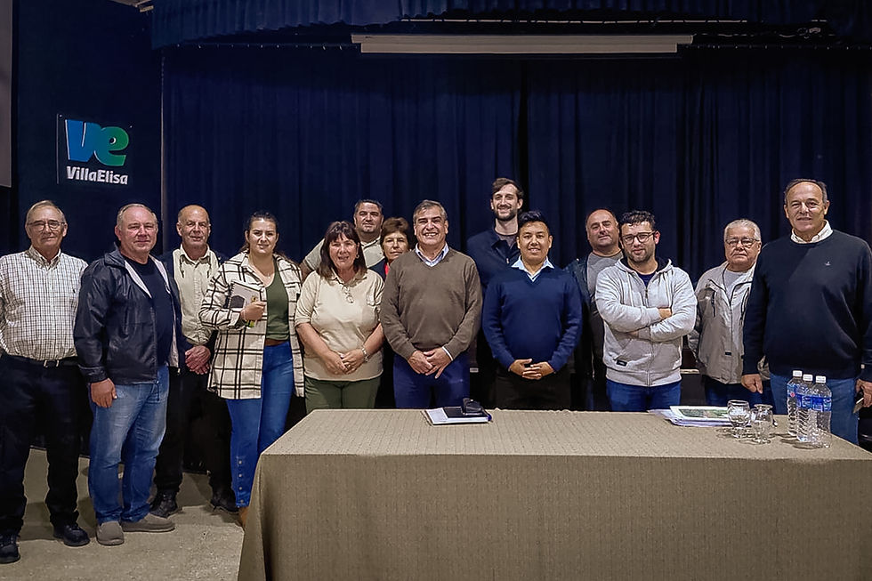 Vialidad concreta acuerdos con gobiernos locales del departamento Colón para la mejora de caminos rurales