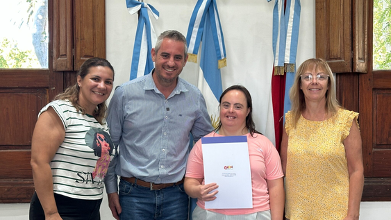 El Intendente José Luis Walser recibió a Cynthia Fernández tras su consagración como Deportista del Año