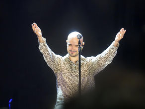 Abel Pintos brilló en Colón ante un predio colmado en la anteúltima noche de la 41° Fiesta Nacional de la Artesanía