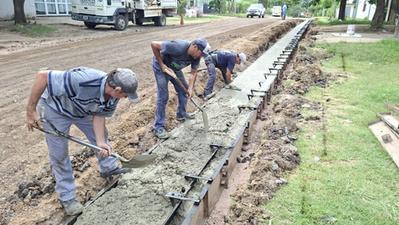 El municipio avanza en el plan de cordón cuneta con frentes de obra simultáneos en cuatro sectores