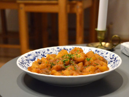 Veganes Kartoffel-Gulasch