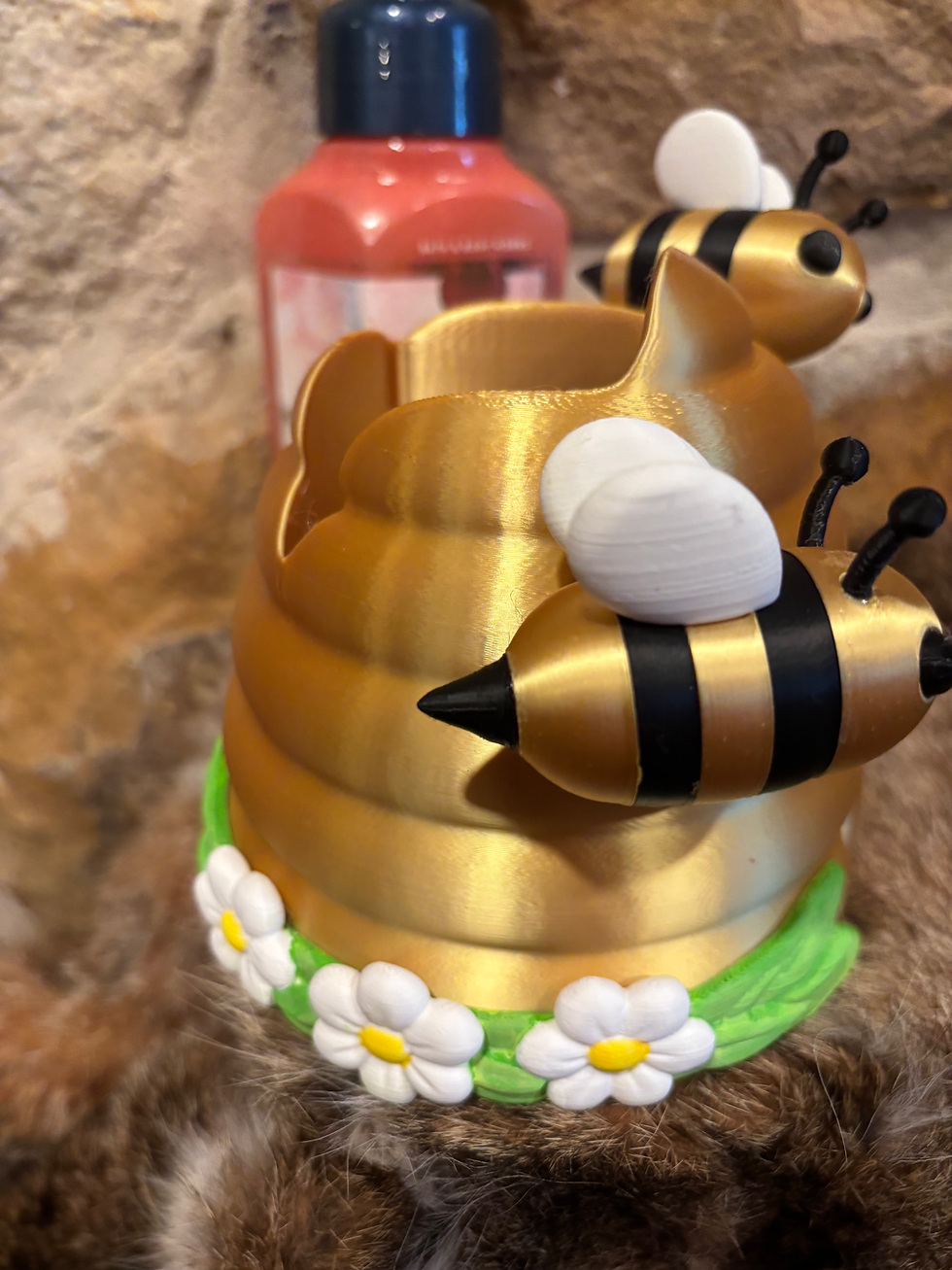 Thumbnail: Beehive Bath and Body Works soap holder