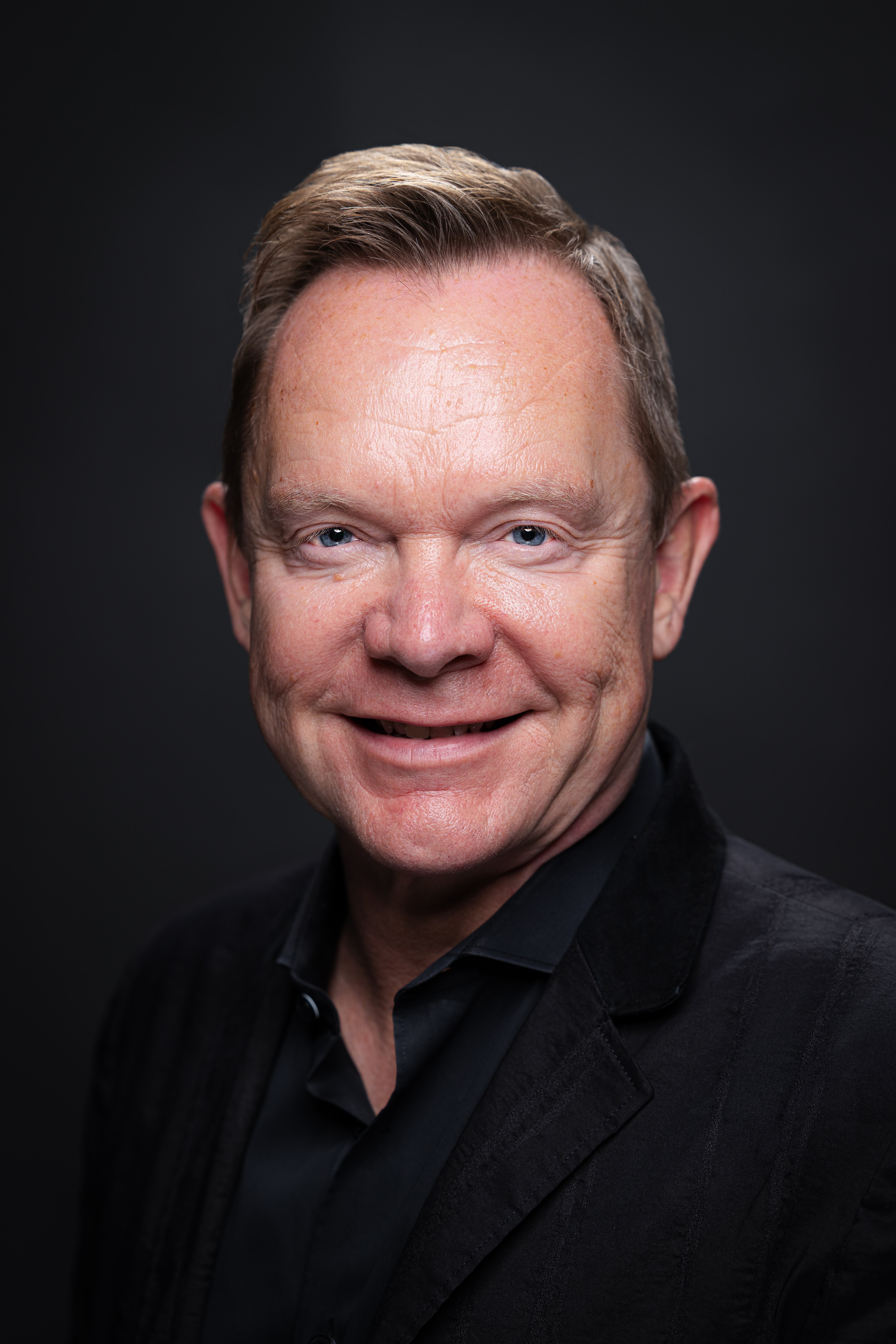 Stuart Bell Headshot 2026.jpeg