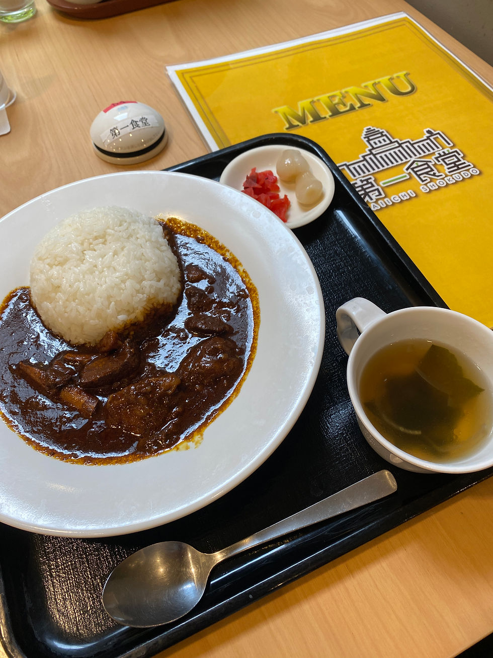 国会議事堂がロゴマークの”第一食堂”の名物カレーライス