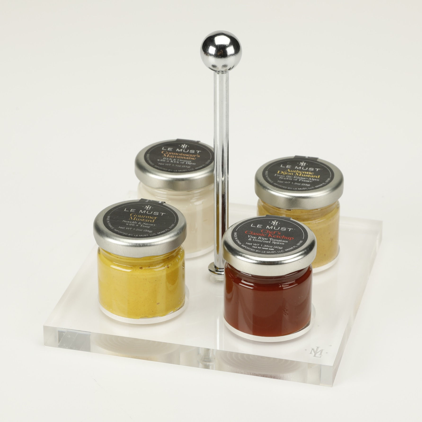 Square Displays, 4 pockets with Ball-Shaped Silver Handle