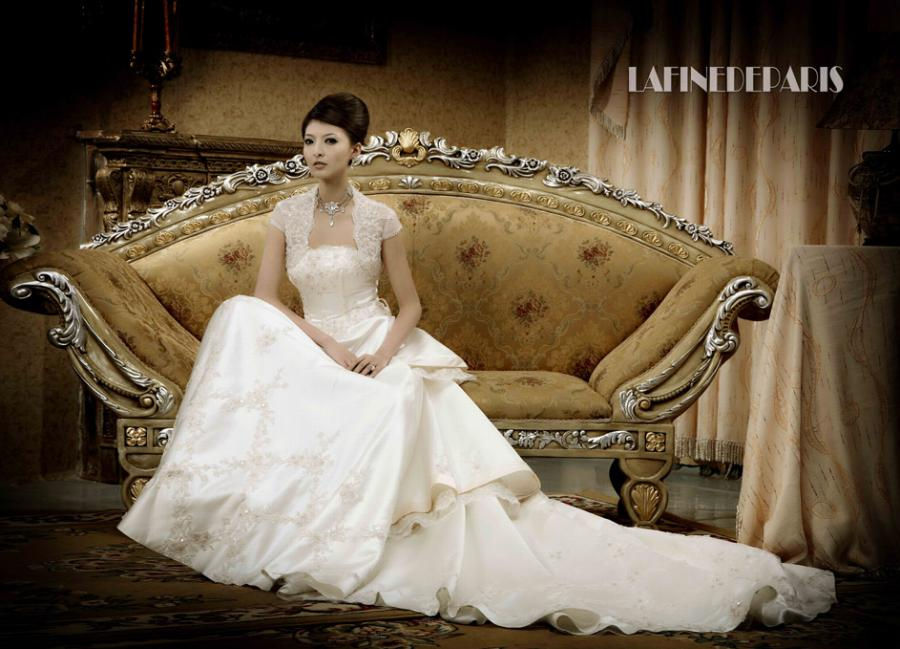 LaFine de Paris Wedding Dress #0940B