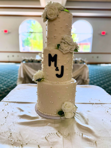 3 tiered wedding cake