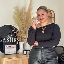 sister lashes