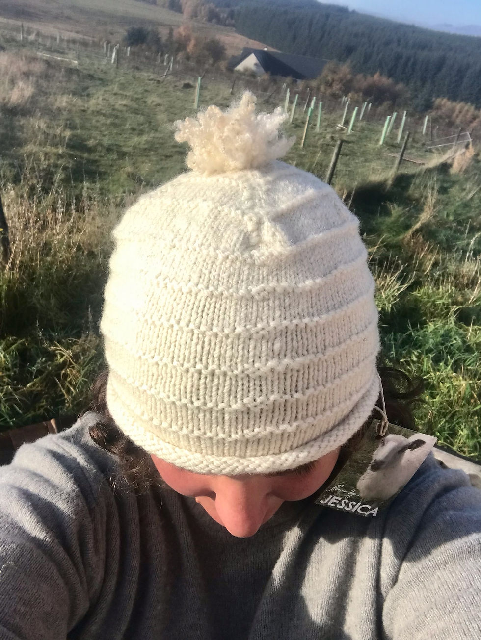 Thumbnail: JESS pure achpopuli bobble hat