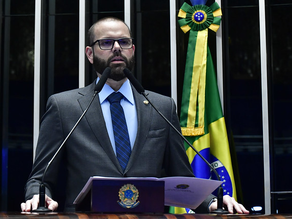 Na tribuna, senador Jorge Seif critica bloqueio de contas da Starlink e requer Voto de Pesar para sargento catarinense