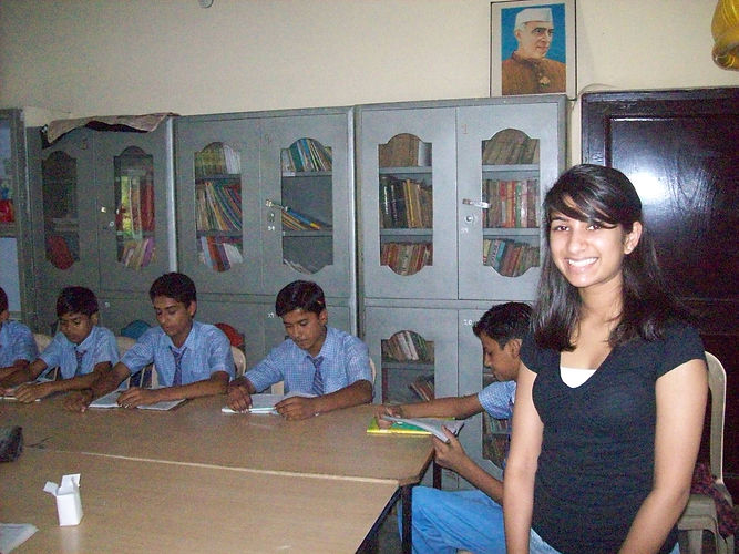 Library started at Shiv Shakti school.JP