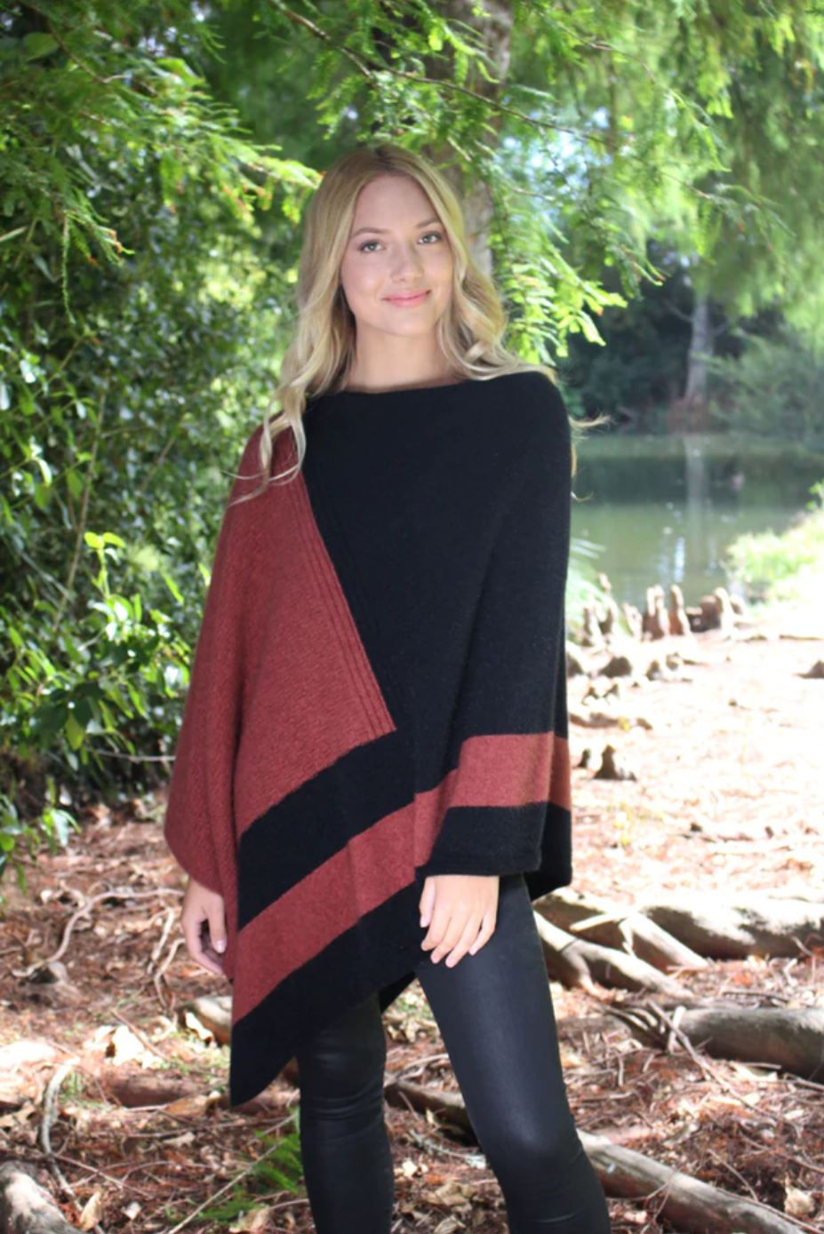 Thumbnail: Lothlorian Cosset Poncho