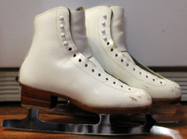 Reidell Size 4.5 Skates