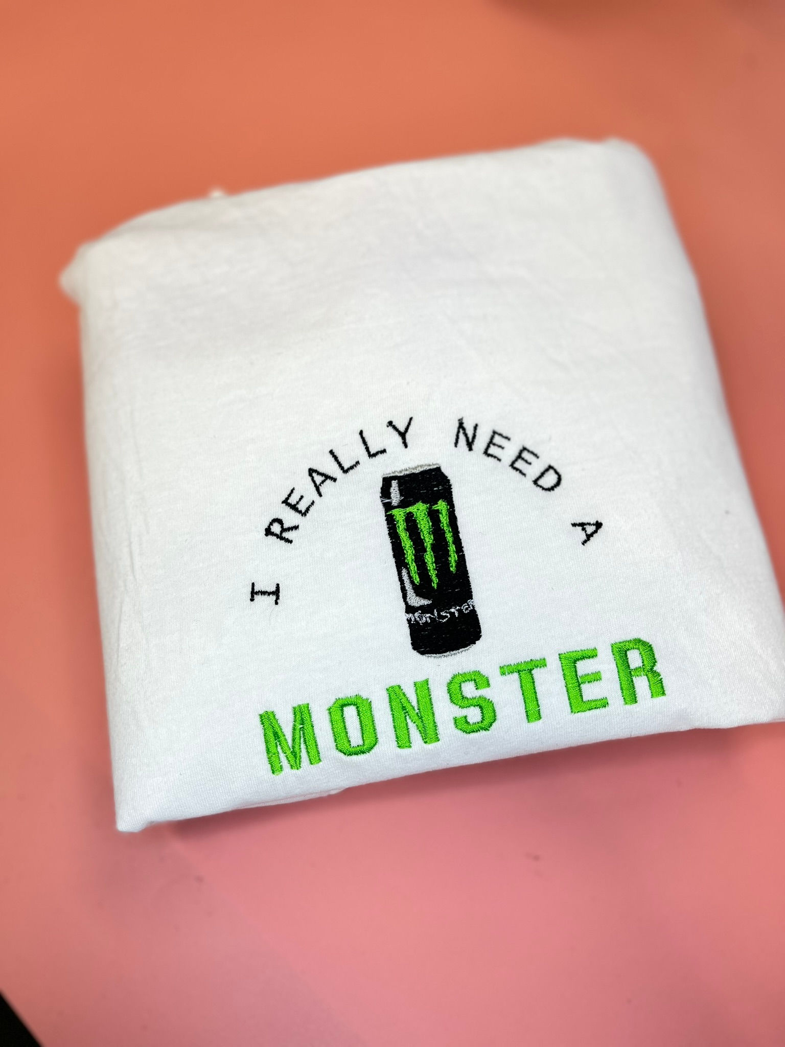 I really need a Monster - T-shirt / Sweatshirt