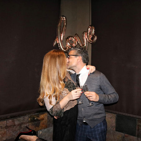 How to Host an Engaging Engagement Party (…and not break the bank)