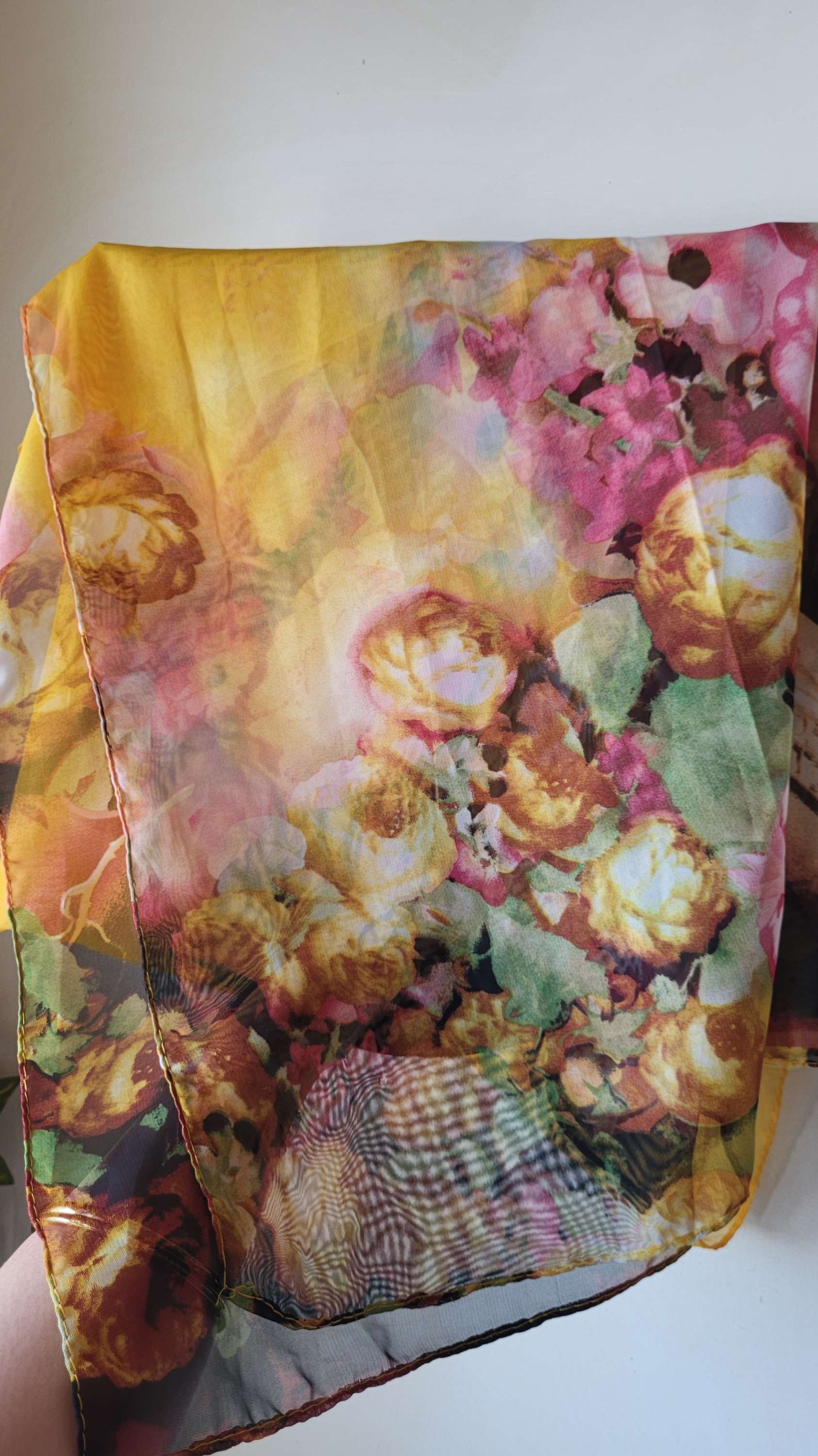 Foulard jaune à fleur