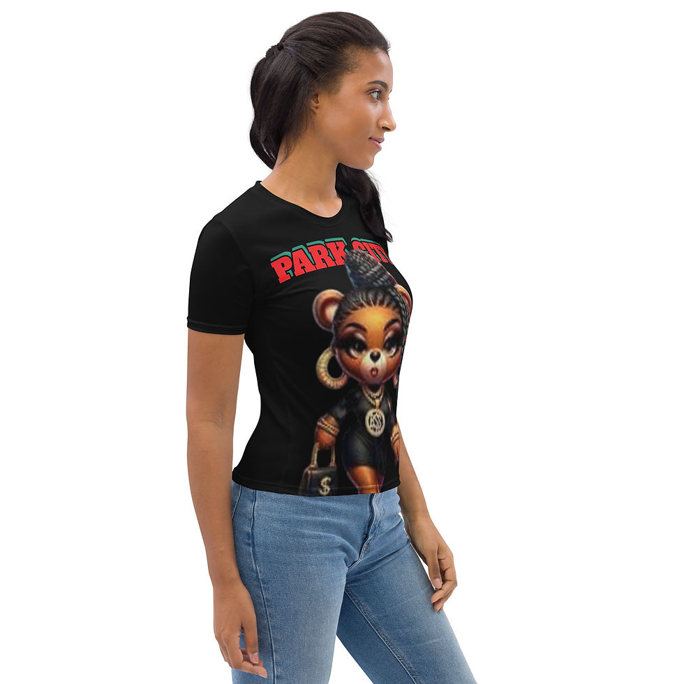 Miniatura: Woman wearing black shirt with bear illustration and Park City Pride design.