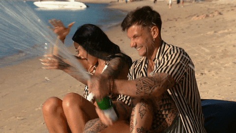 Advertise 10.gif