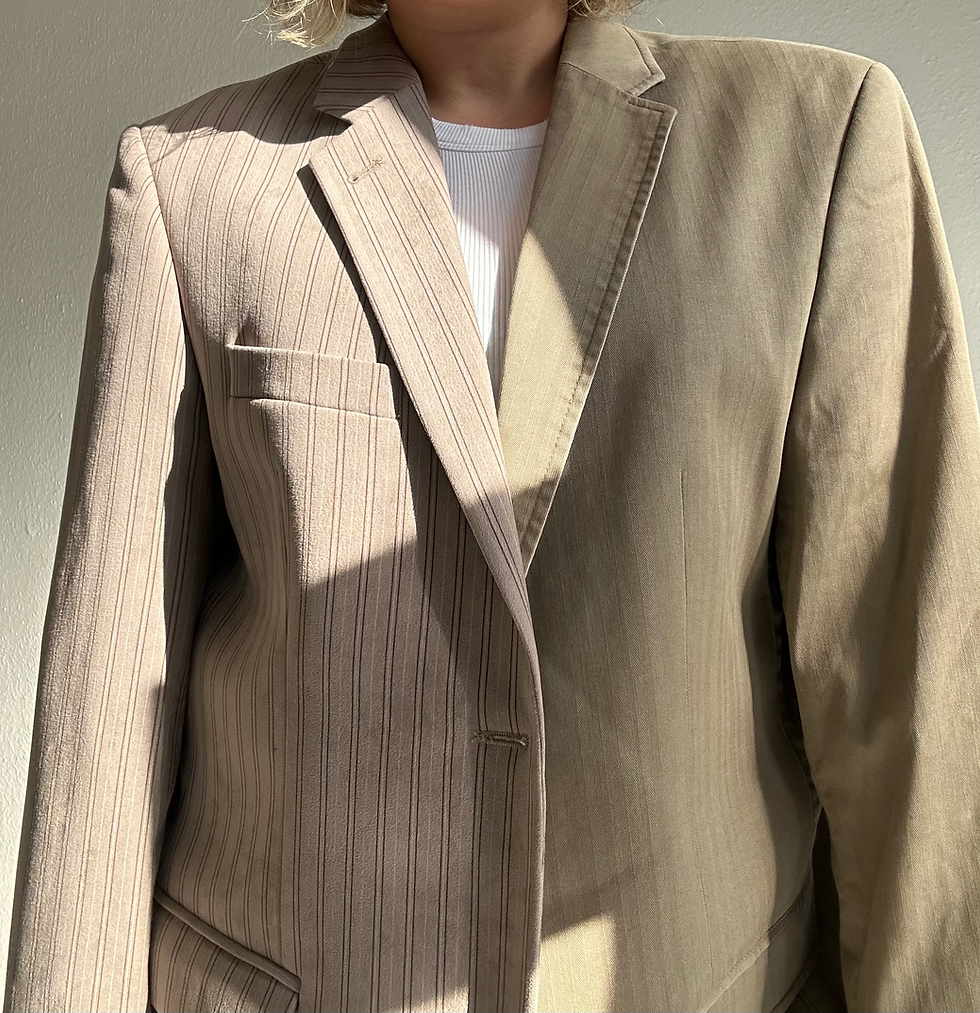 Miniaturbild: Stunning light beige and cappuccino contrasted blazer