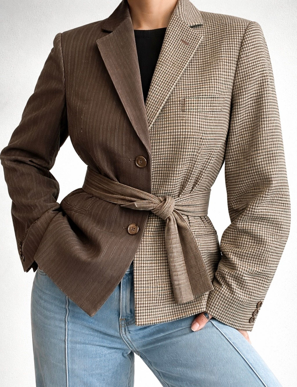 Belted contrasted blazer