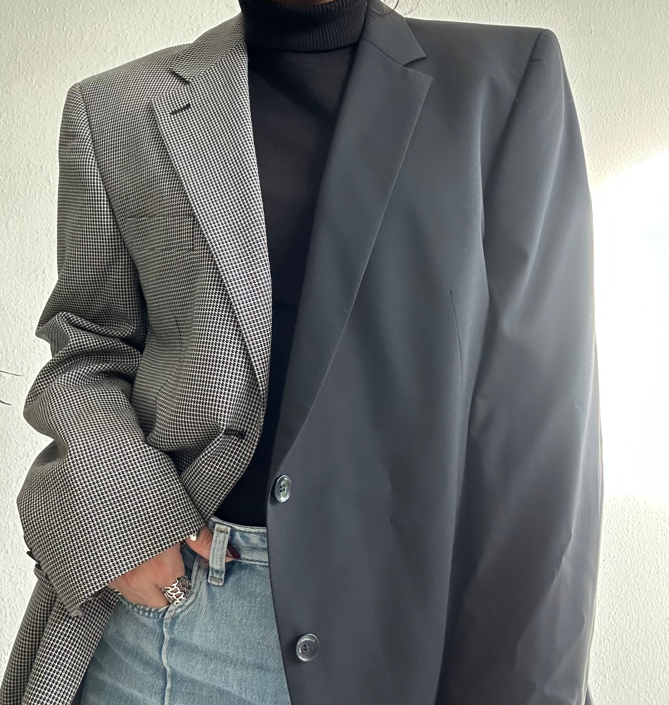 Stunning grey and black contrasted blazer