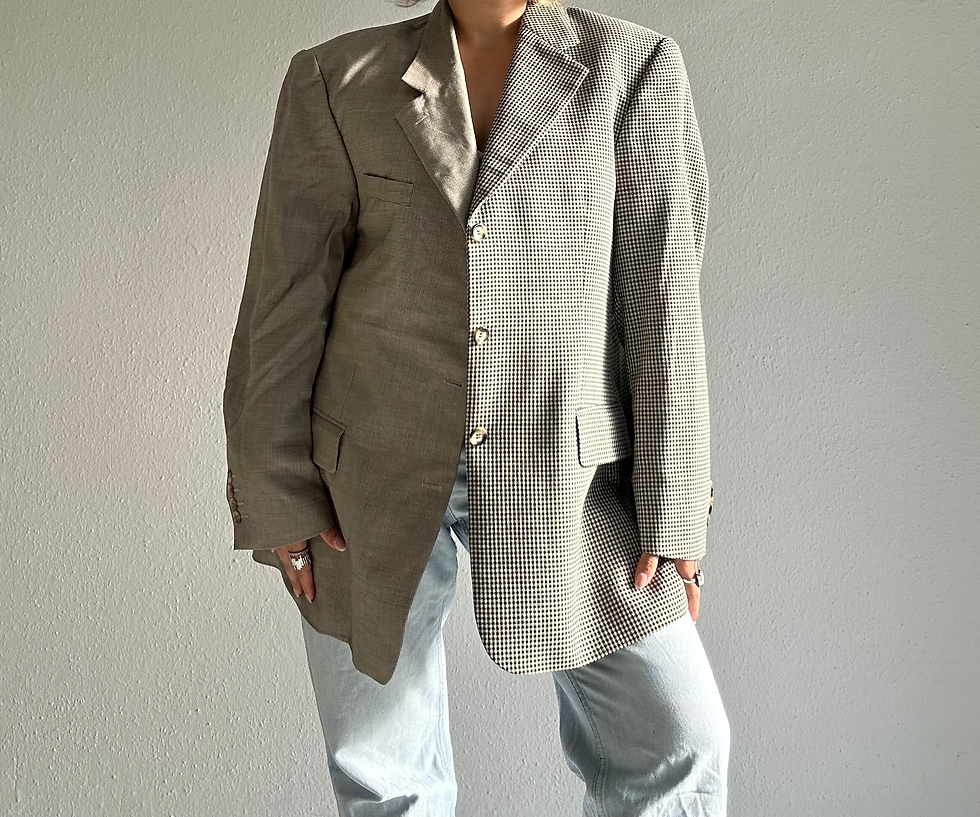 Thumbnail: Cappuccino and beige contrasted blazer