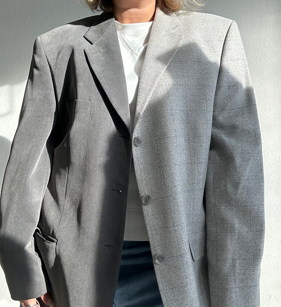 Thumbnail: Stunning grey and light grey contrasted blazer