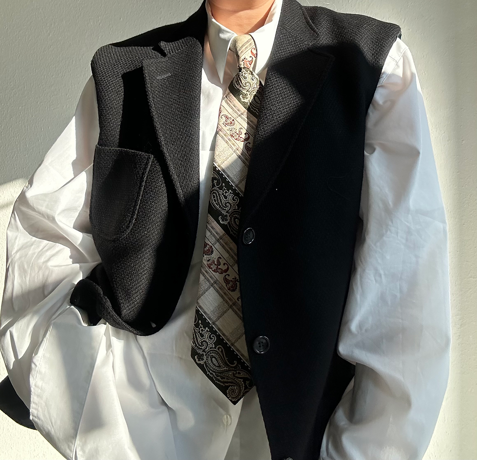 Miniaturbild: Stunning black wool vest