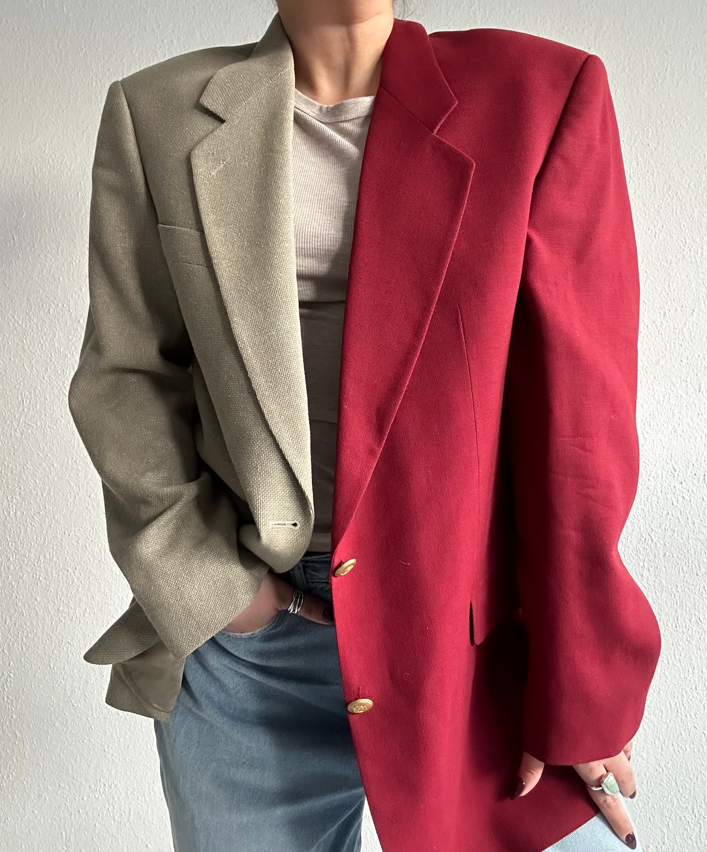 Stunning beige and bordeaux contrasted blazer