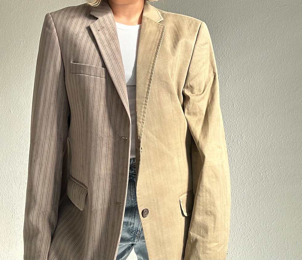 Miniaturbild: Stunning light beige and cappuccino contrasted blazer