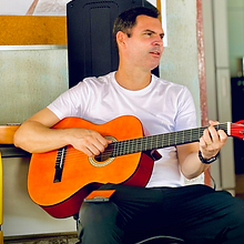 Fernando prof_edited.png