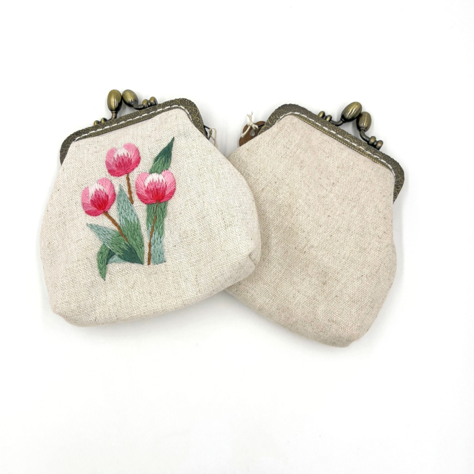 Tulip Embroidered Beige Coin Purse
