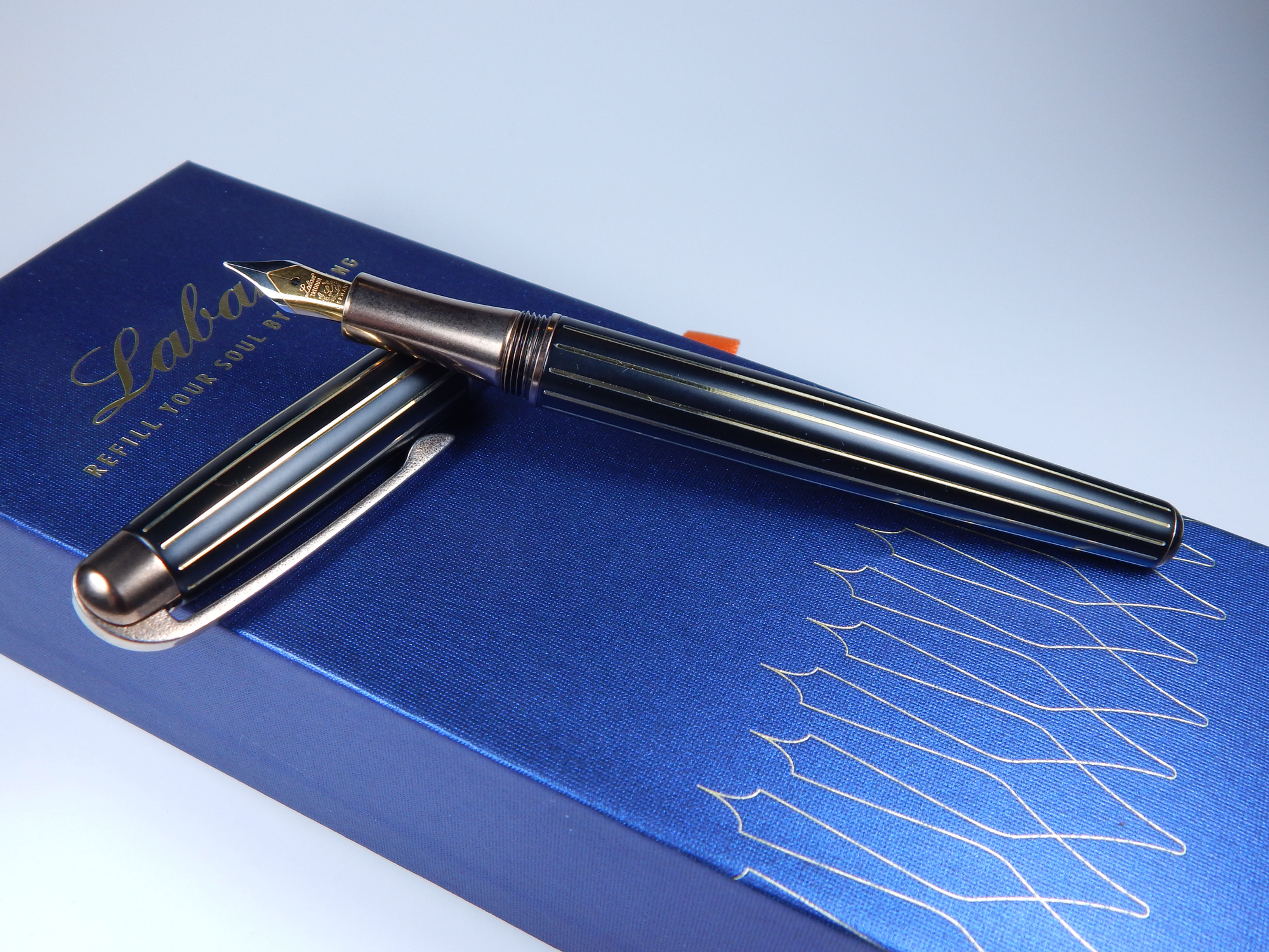 Laban Fountain Pen - Antique II - Black and Antique Rose Gold