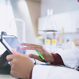 Cientista no Tablet