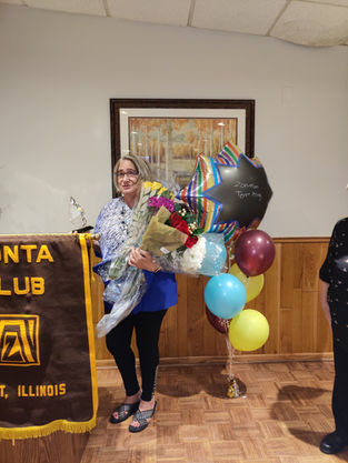 JOLIET ZONTA CLUB AWARDS ANNUAL WOMAN OF THE YEAR
