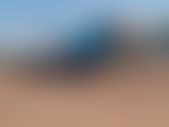 A la espera del regreso de los vuelos turísticos, arribó el primer avión con personal esencial