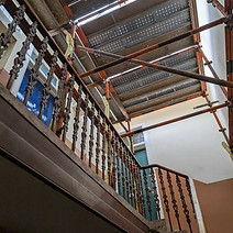 Internal scaffolding