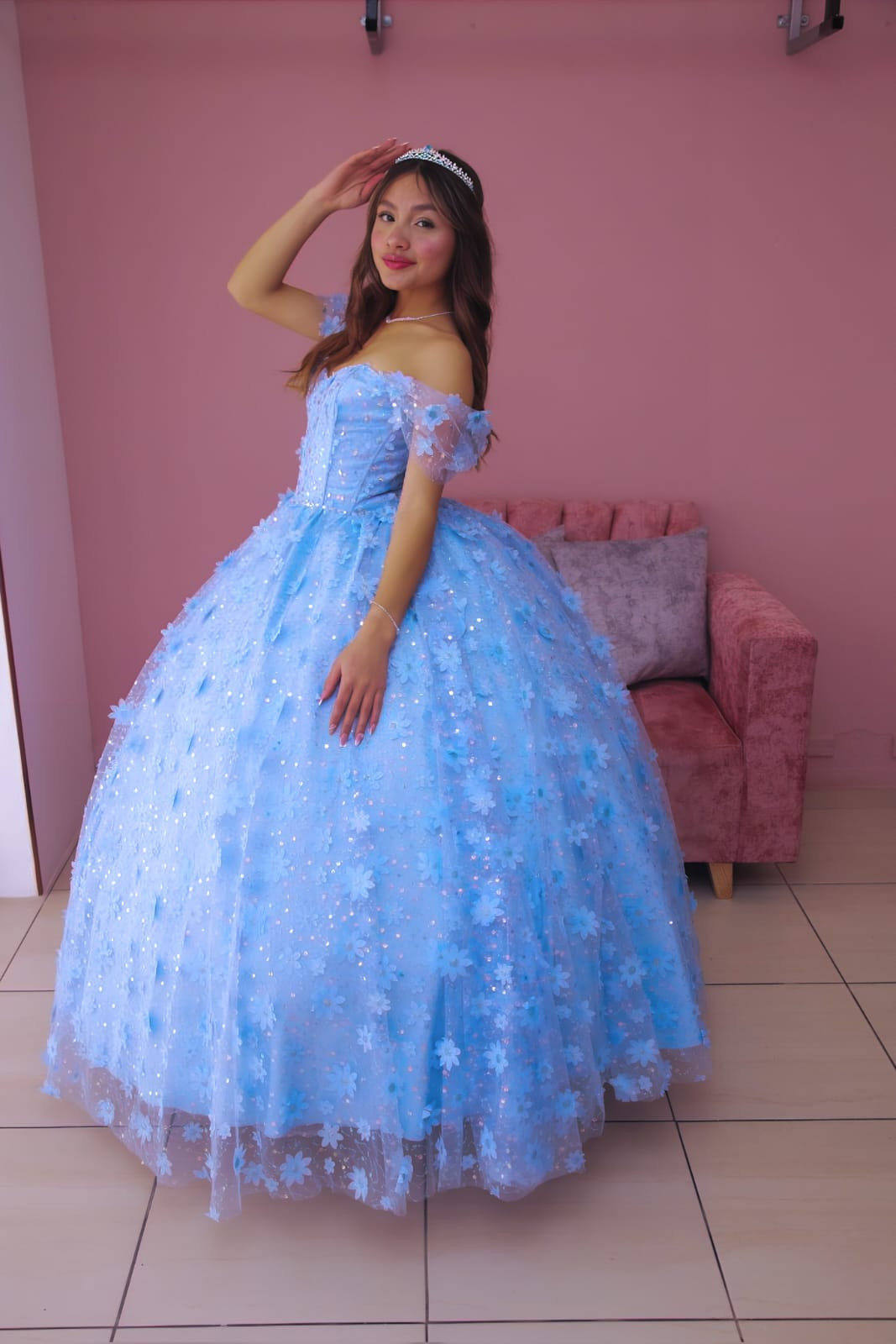 Vestido de 15 azul cielo con flores