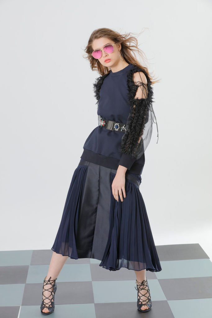 Thumbnail: NAVY LACE ORGANZA