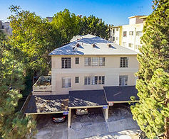 527 1/2-3 Bedroom 1.5 Bath (2 Showers)