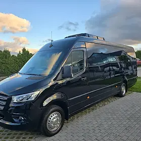 Mercedes Sprinter Vip 19Pax.webp