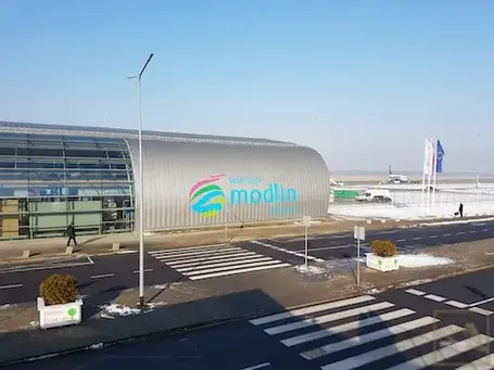 How to get to Modlin Airport from Gdańsk?