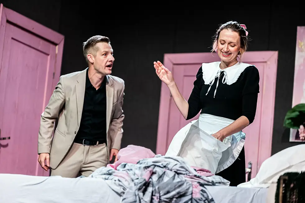 Spektakl w teatrze kwadrat o ślubie