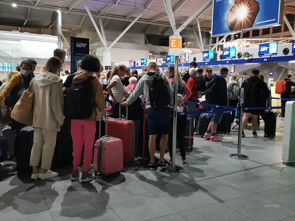 Tłok na lotnisku podczas szczytu