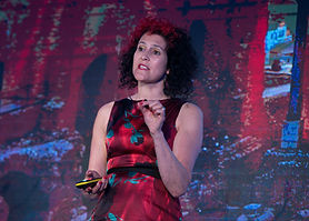 ____Benita_Matofska_Keynote_Speaker_CU_on_stage_ITT_Sicily_expressive copy 2.jpg