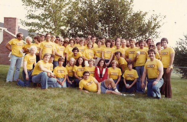 wdnl_1980_backyardbash01.jpg